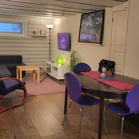 Fin Leilighet I Stille Og Rolig Omrade Med Gratis Privat Parkering! Stavanger Eksteriør bilde